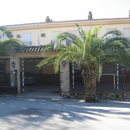 Hostal El Sevillano Rus Exteriér fotografie