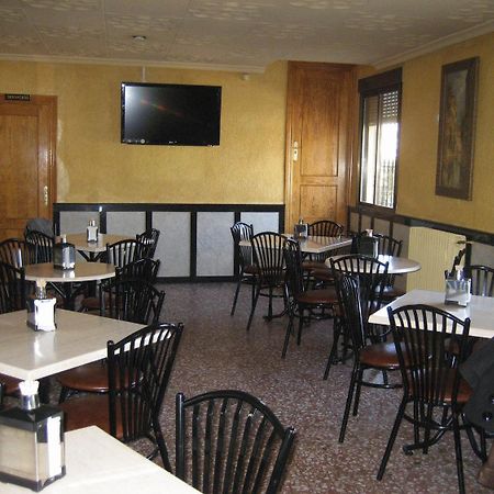 Hostal El Sevillano Rus Exteriér fotografie