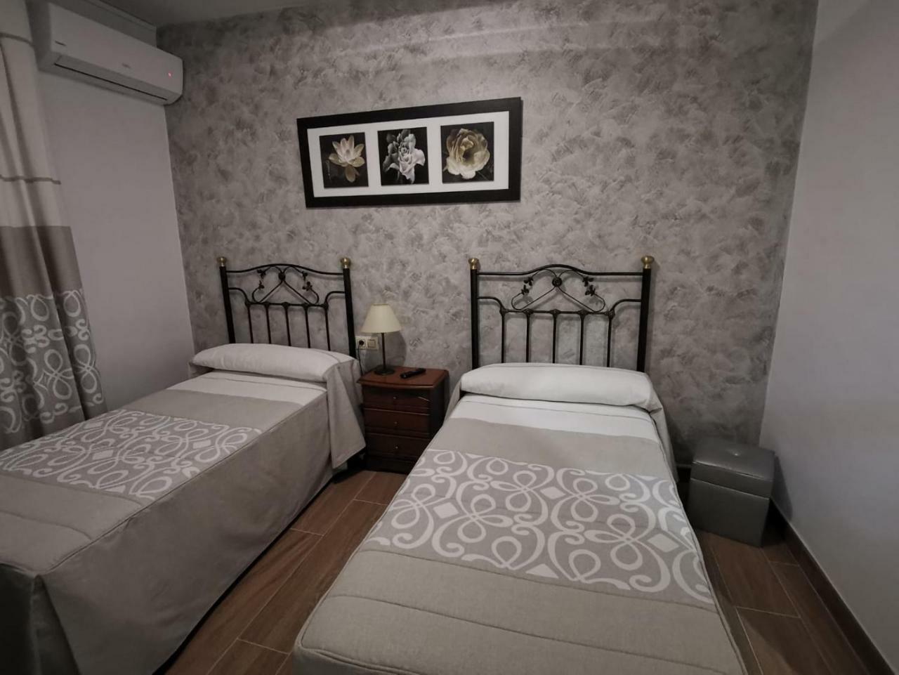 Hostal El Sevillano Rus Exteriér fotografie